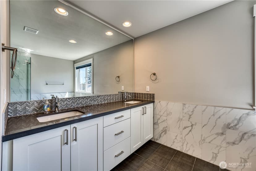 Property photo for 20819 9th Place W, Lynnwood photo 32