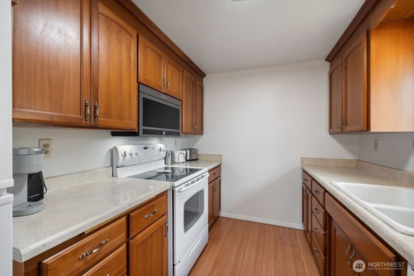 Property photo for 1127 12th Avenue SE, Puyallup photo 13