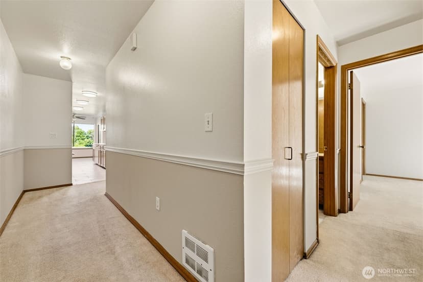 Property photo for 101 Pine Ave #105, Snohomish photo 8