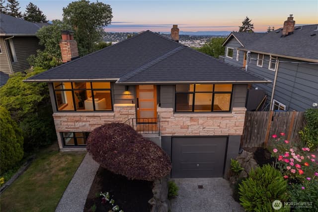 Property photo for 4306 29th Avenue W, Seattle photo 2