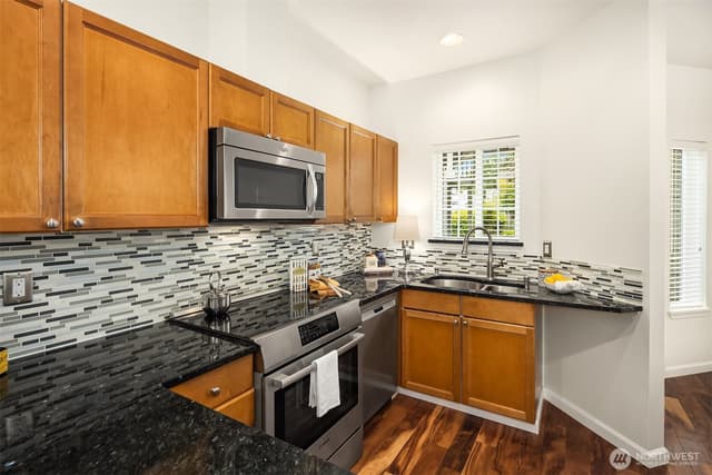 Property photo for 1522 196th Street SE #B-103, Bothell photo 5