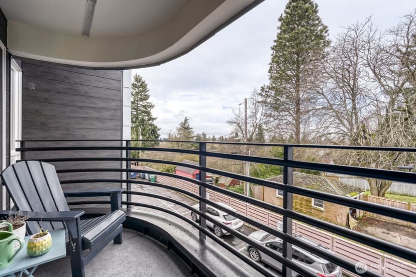 Property photo for 3501 SW Holden Street #303, Seattle photo 18