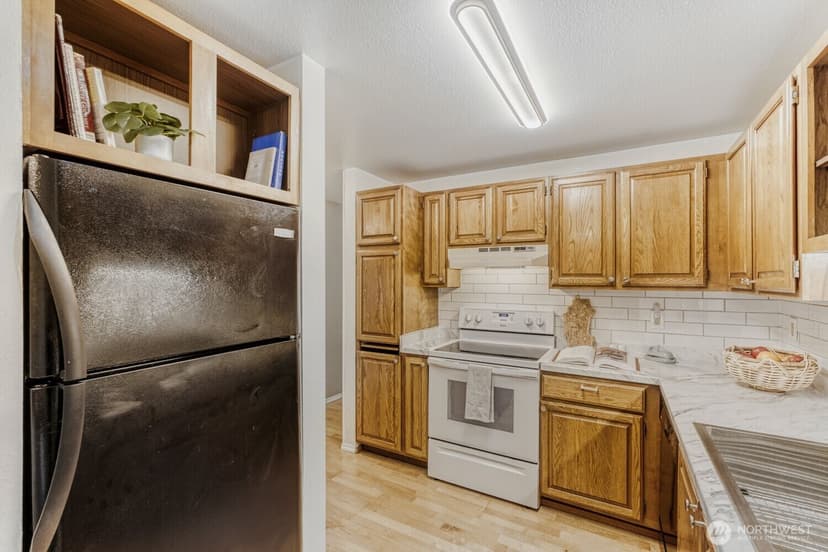 Property photo for 3501 SW Holden Street #303, Seattle photo 7