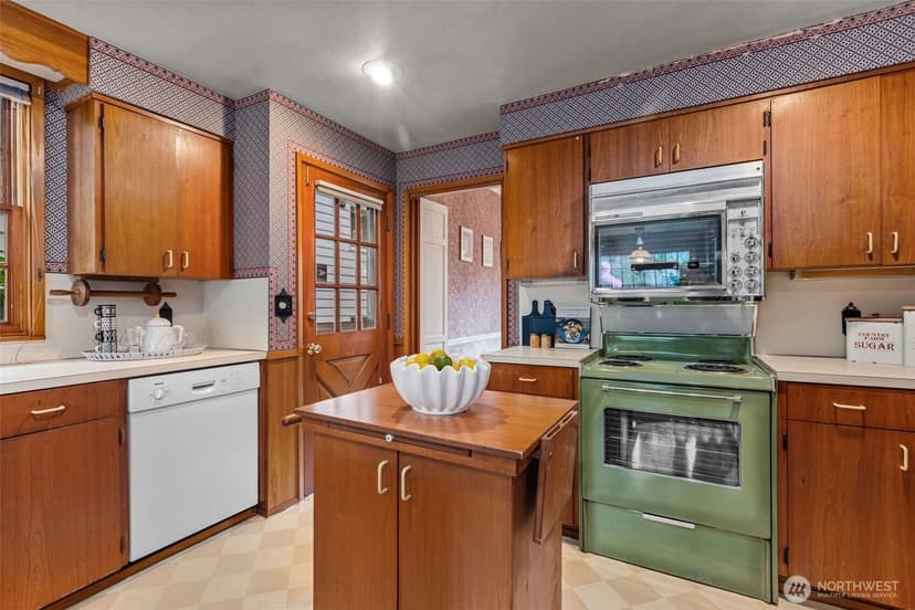 Property photo for 1875 E Hamlin Street, Seattle photo 7