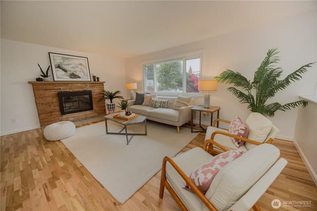 Property photo for 16850 31st Place S, SeaTac photo 4