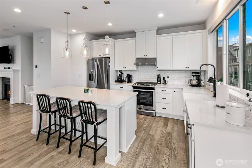 Property photo for 14002 3rd Avenue NE #105, Duvall photo 11