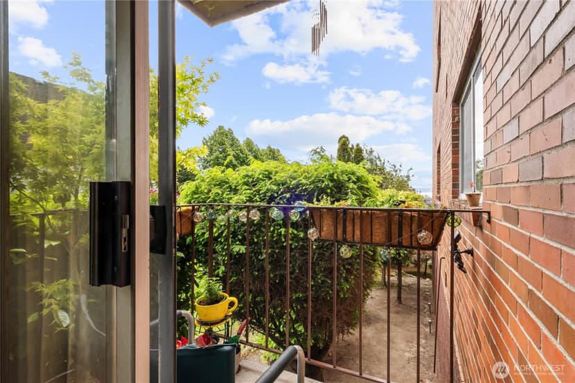 Property photo for 2619 Rucker Avenue #2, Everett photo 14