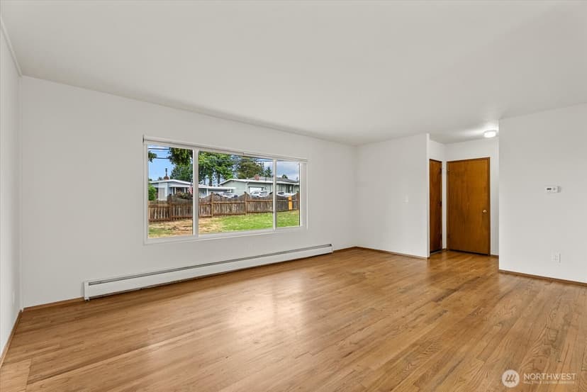 Property photo for 7502 Beverly Lane, Everett photo 4