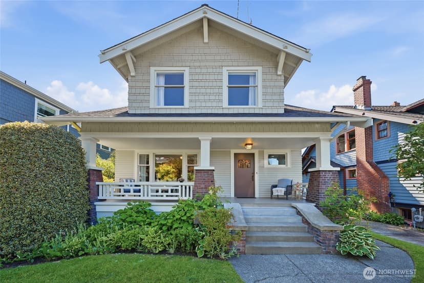 Property photo for 1519 1st Avenue N, Seattle