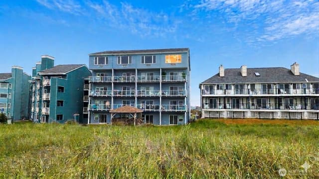 Property photo for 1335 Ocean Shores Boulevard SW #S51, Ocean Shores photo 5