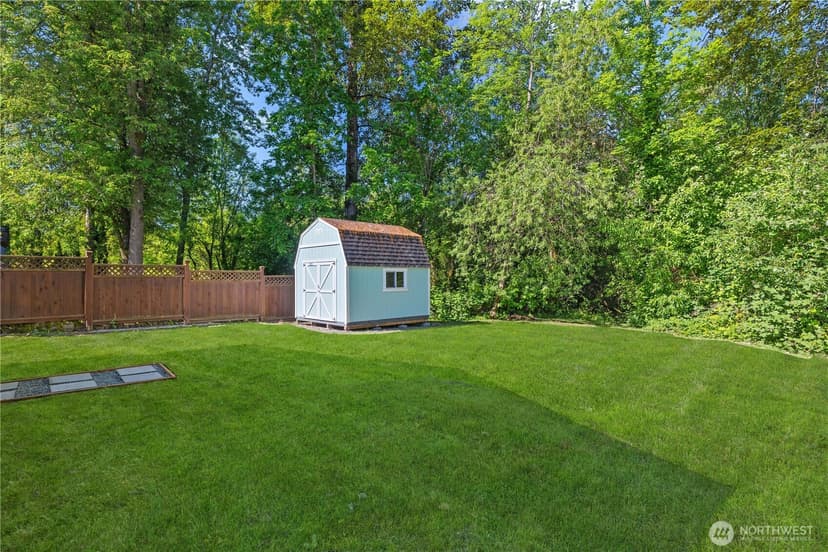 Property photo for 17023 113th Avenue SE, Renton photo 31