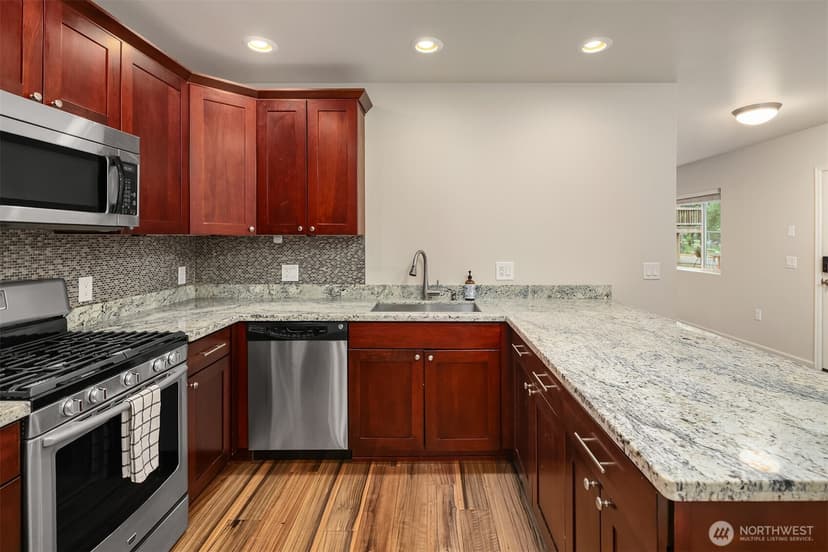 Property photo for 1161 Aberdeen Avenue NE, Renton photo 27