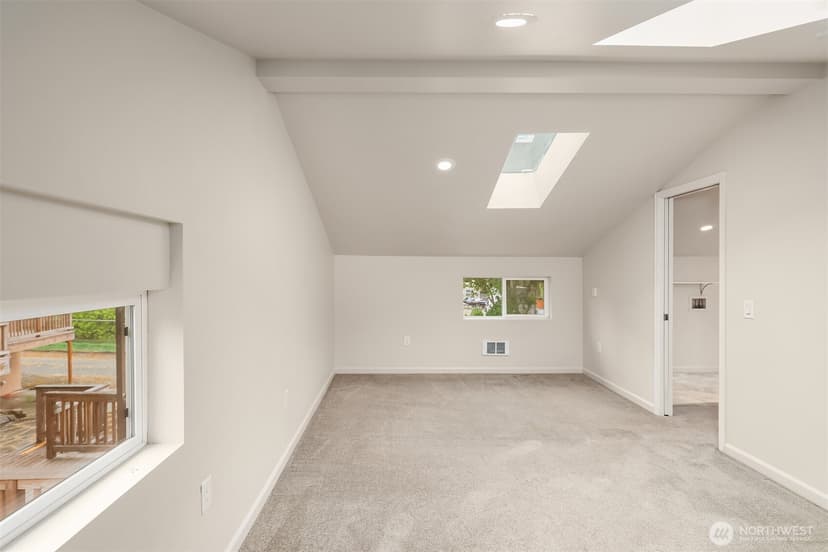 Property photo for 1161 Aberdeen Avenue NE, Renton photo 35