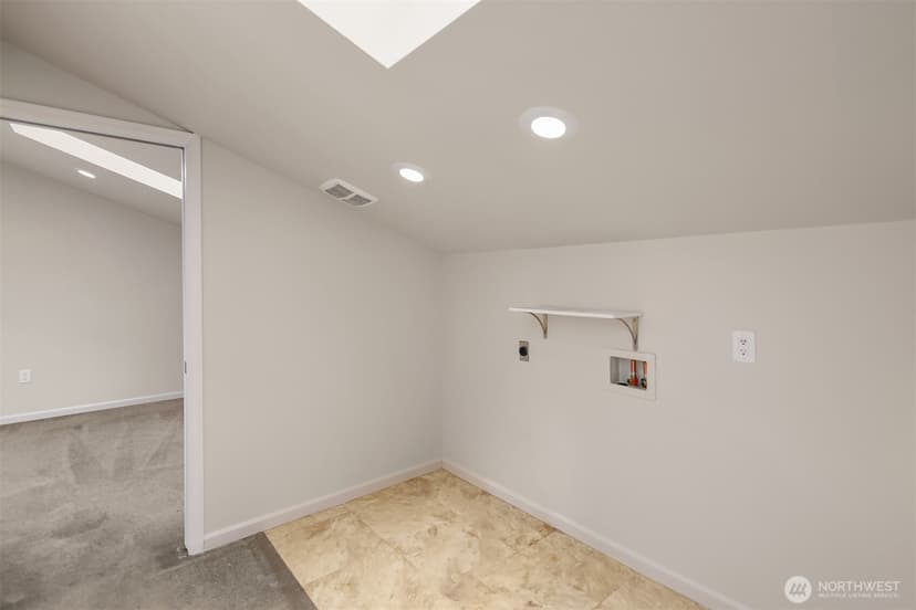Property photo for 1161 Aberdeen Avenue NE, Renton photo 33