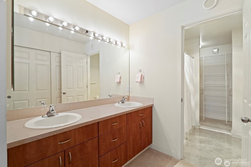 Property photo for 20800 72nd Avenue W #202, Edmonds photo 23