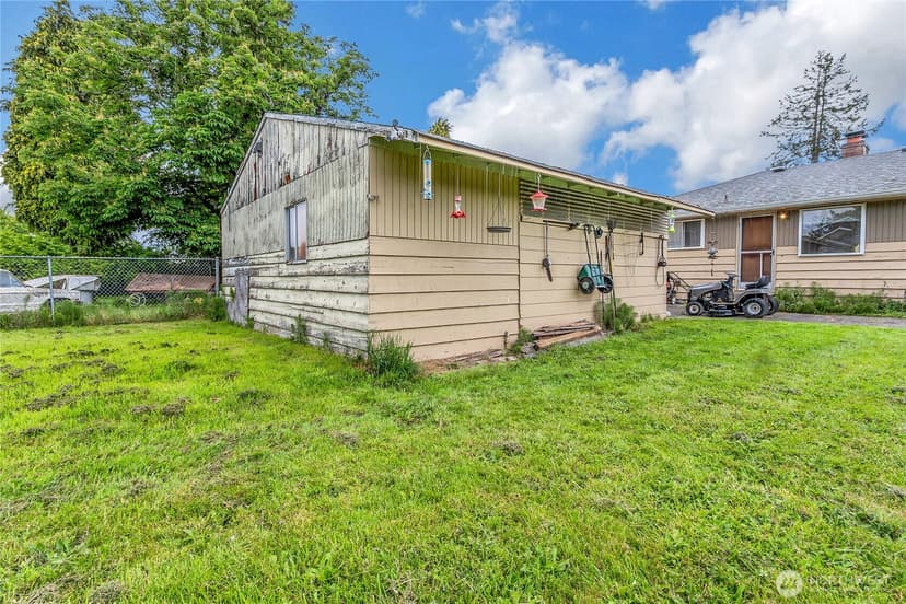 Property photo for 1410 7th Avenue SW, Puyallup photo 18
