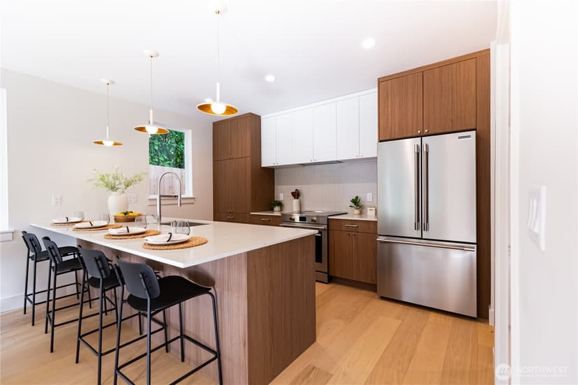 Property photo for 1530 25th Avenue, Seattle photo 6