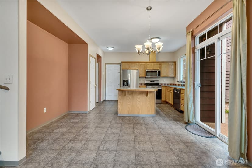 Property photo for 15312 14th Avenue W, Lynnwood photo 6