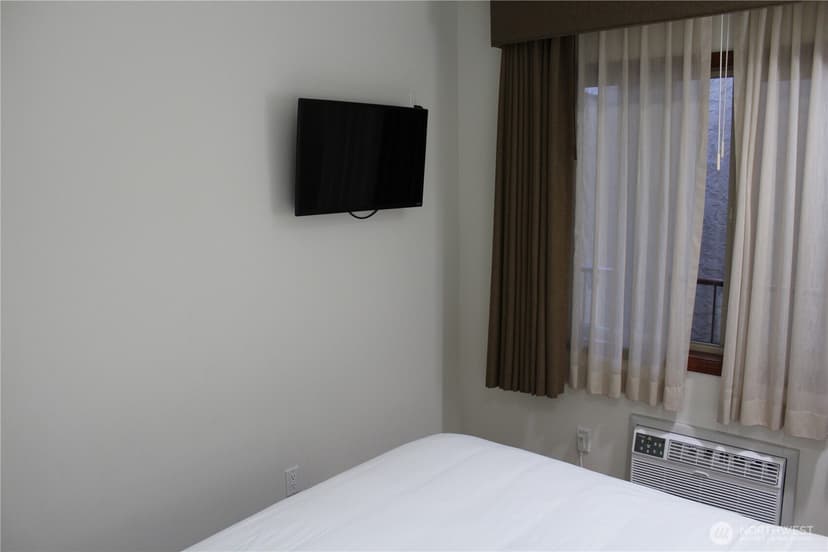 Property photo for 322 W Woodin Avenue #527, Chelan photo 24