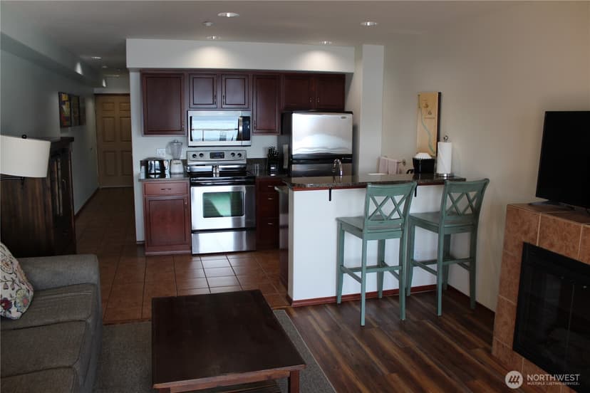 Property photo for 322 W Woodin Avenue #527, Chelan photo 32