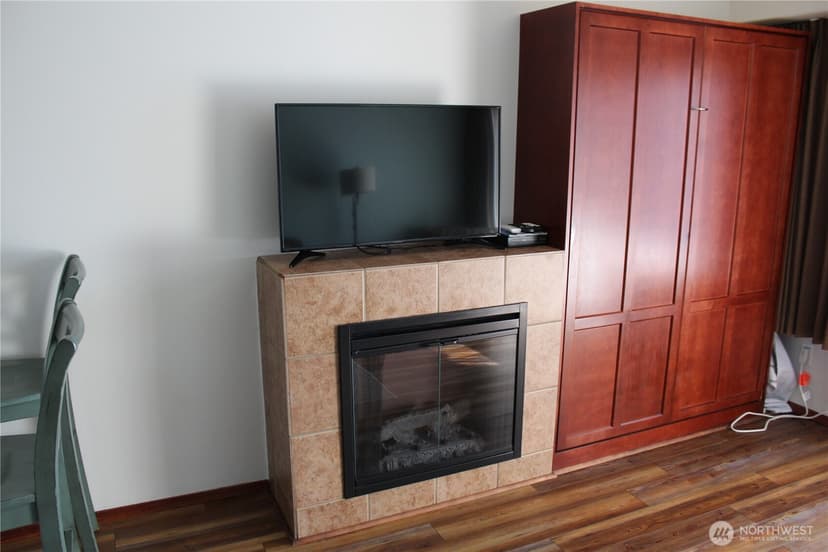Property photo for 322 W Woodin Avenue #527, Chelan photo 38