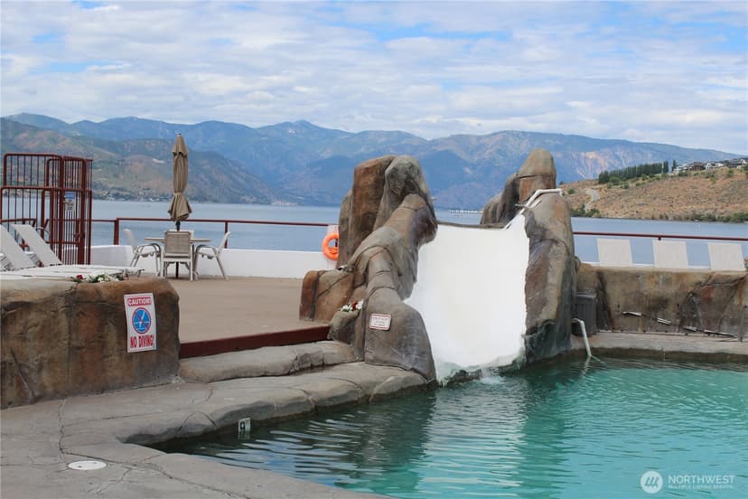 Property photo for 322 W Woodin Avenue #527, Chelan photo 10