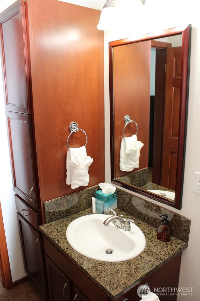 Property photo for 322 W Woodin Avenue #527, Chelan photo 27