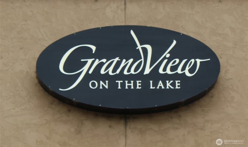 Property photo for 322 W Woodin Avenue #527, Chelan photo 2