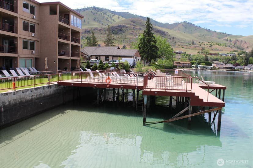 Property photo for 322 W Woodin Avenue #527, Chelan photo 16