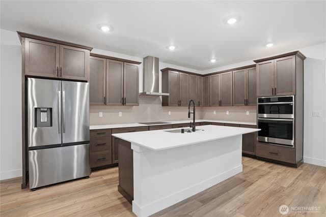 Property photo for 32041 Myrtle Avenue SE, Black Diamond photo 2