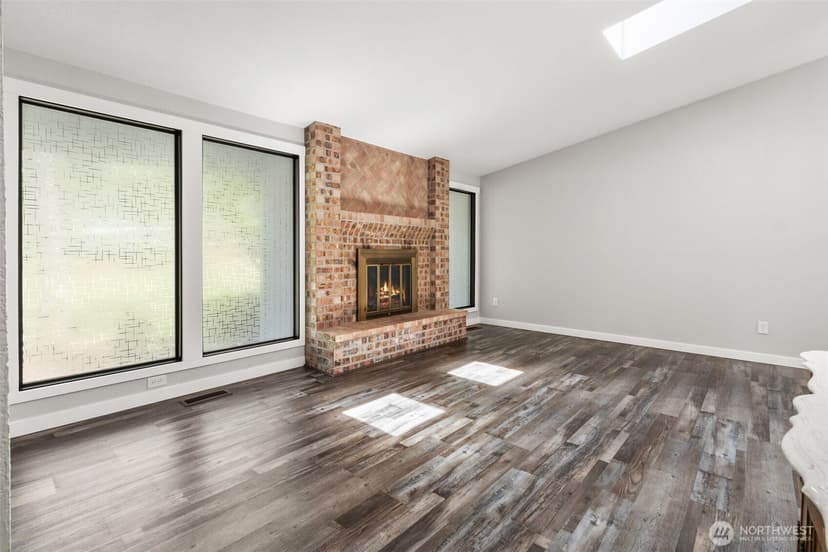 Property photo for 3202 161st Street E, Tacoma photo 5