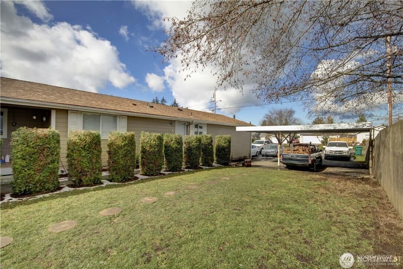 Property photo for 412 105th Street SW, Everett photo 6