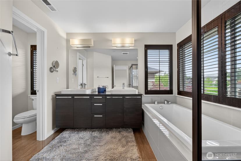 Property photo for 27901 106th Avenue SE, Kent photo 32