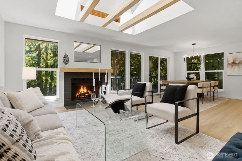 Property photo for 895 Highwood Drive SW, Issaquah photo 9