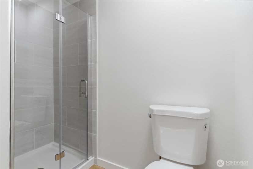 Property photo for 895 Highwood Drive SW, Issaquah photo 27