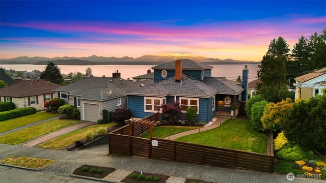 Property photo for 5336 SW Admiral Way, Seattle photo 2