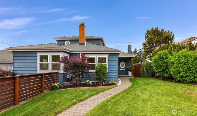 Property photo for 5336 SW Admiral Way, Seattle