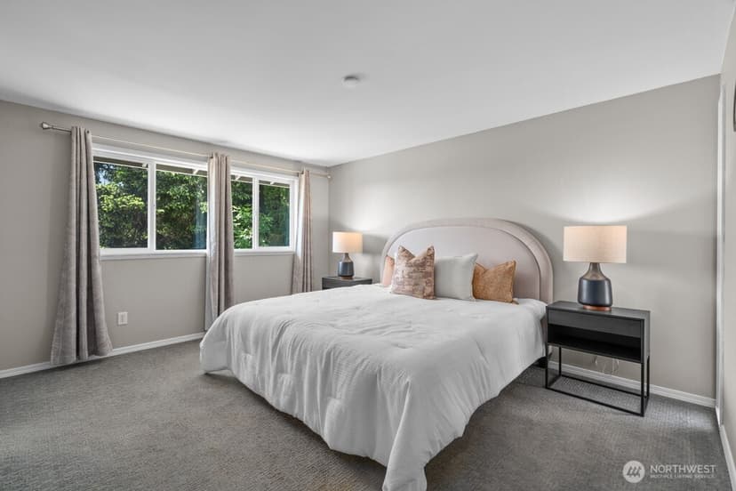Property photo for 2323 Talbot Road S, Renton photo 18