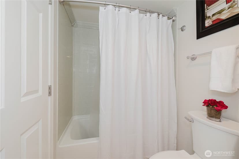 Property photo for 1760 W Sunn Fjord Lane #F 202, Bremerton photo 24