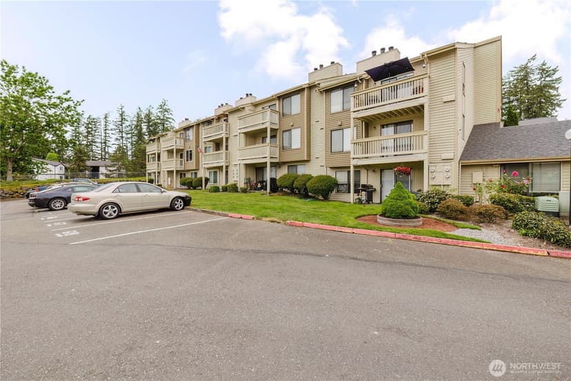 Property photo for 1760 W Sunn Fjord Lane #F 202, Bremerton photo 33