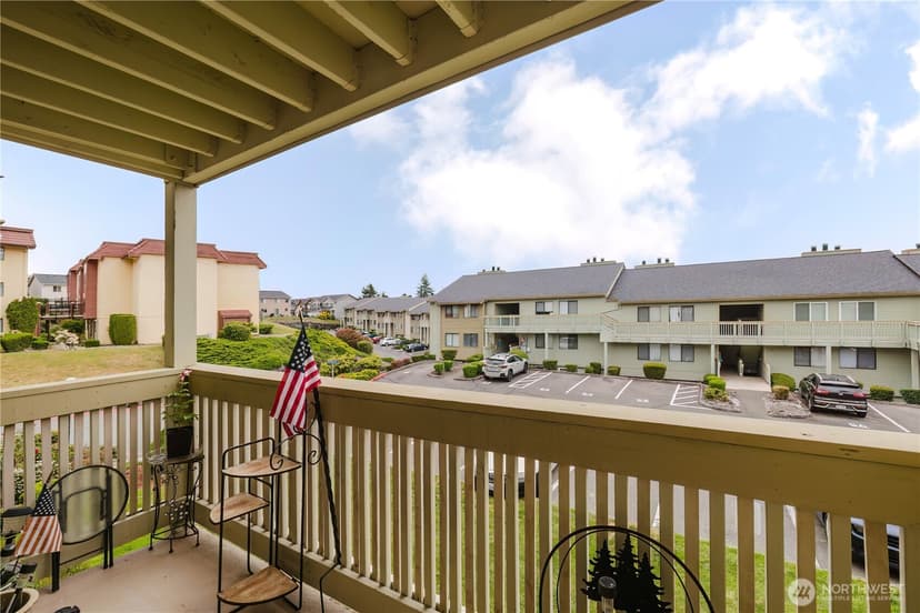 Property photo for 1760 W Sunn Fjord Lane #F 202, Bremerton photo 28