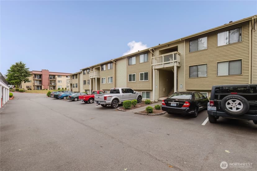 Property photo for 1760 W Sunn Fjord Lane #F 202, Bremerton photo 35