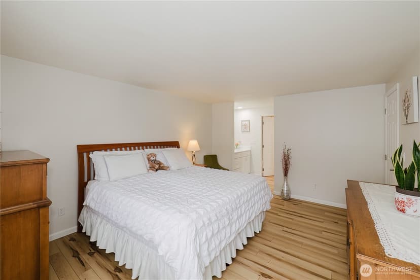 Property photo for 1760 W Sunn Fjord Lane #F 202, Bremerton photo 17