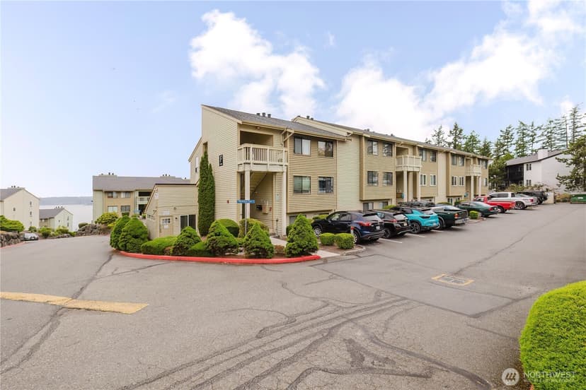 Property photo for 1760 W Sunn Fjord Lane #F 202, Bremerton photo 30
