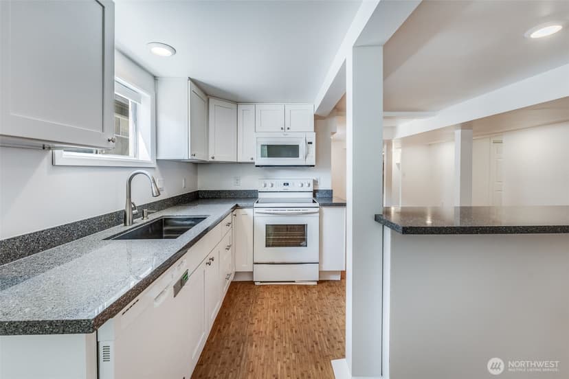 Property photo for 6753 14th Avenue NW, Seattle photo 22