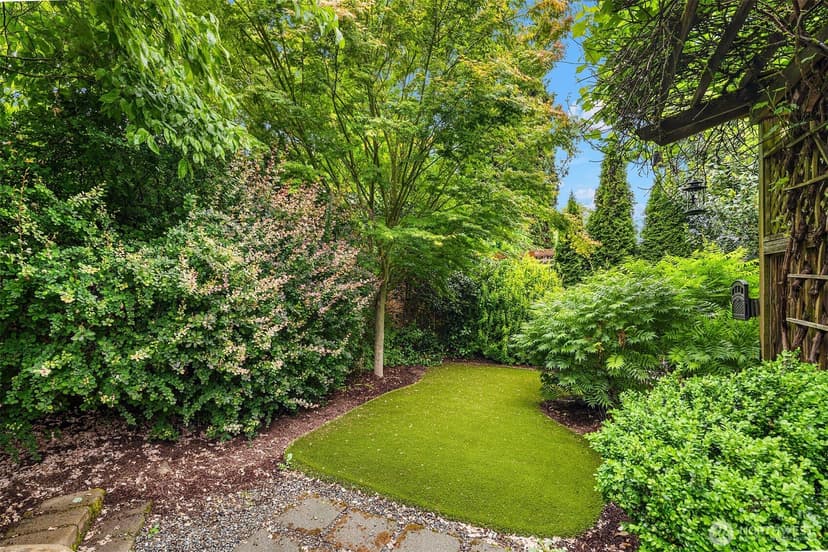Property photo for 519 27th Avenue, Seattle photo 35
