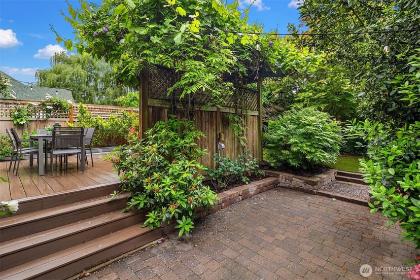 Property photo for 519 27th Avenue, Seattle photo 33