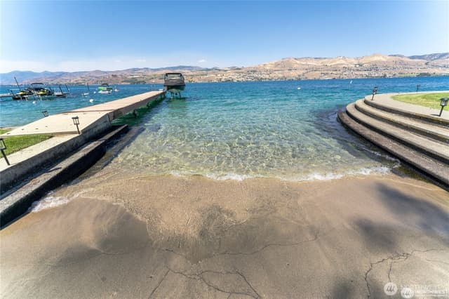 Property photo for 43 & 49 Gold Coast Lane, Chelan photo 2