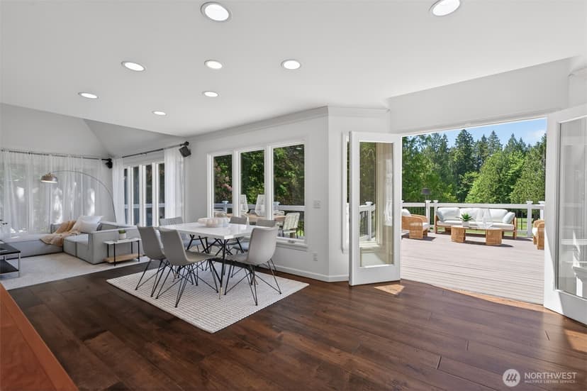 Property photo for 14103 205th Avenue NE, Woodinville photo 11