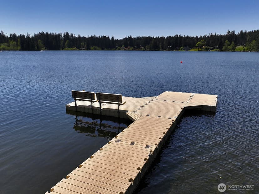 Property photo for 6459 Lake Shore Drive, Clinton photo 2